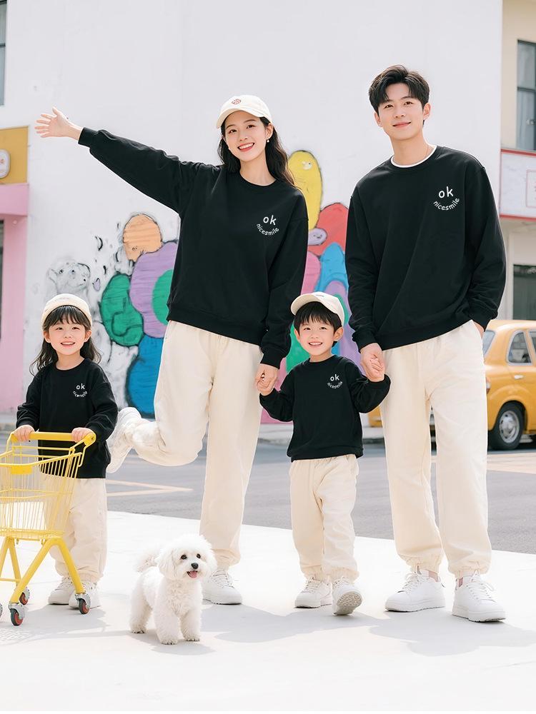 Spring 2026 High-End Matching Family Hoodies: Stylish Outfits for 3-4 People