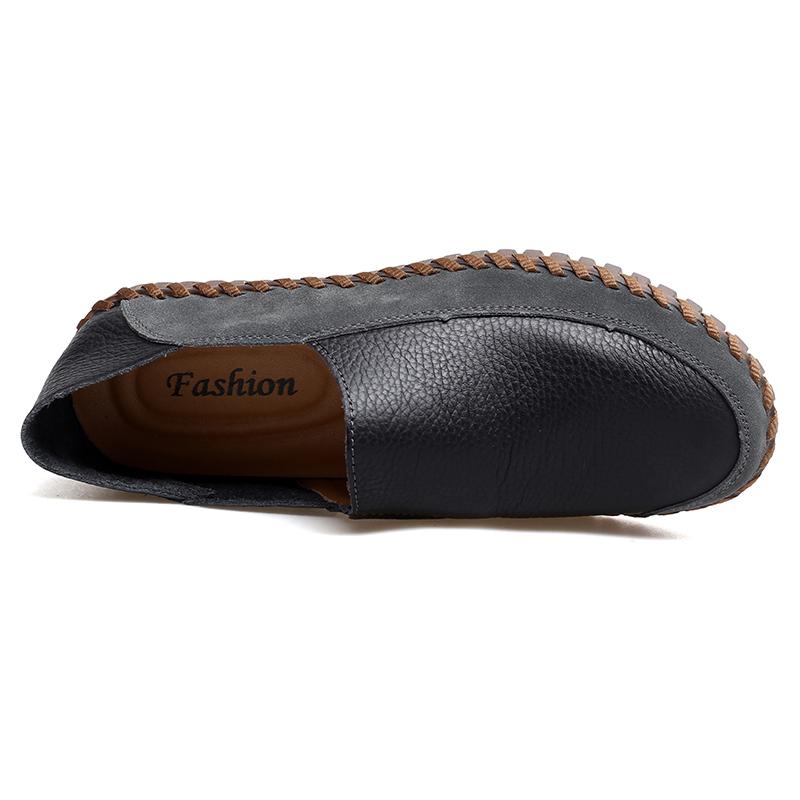 Men's Slip on Moccasins Driving Shoes Casual Loafers Retro Handmade Leather Outdoor Black Wide Shoes for Father Large Size