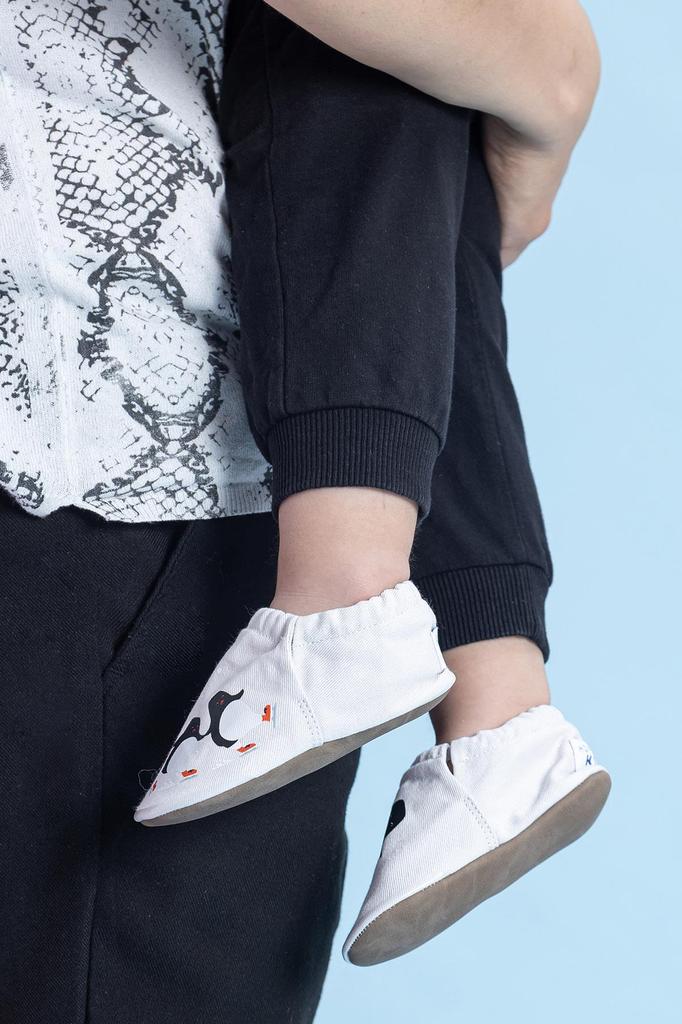 Ice Dancing Hyper Cool Gray Barefoot Smart Booties