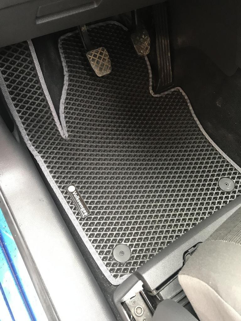 EVA-Matten (Schwarz) für Volkswagen Touran 2003-2010