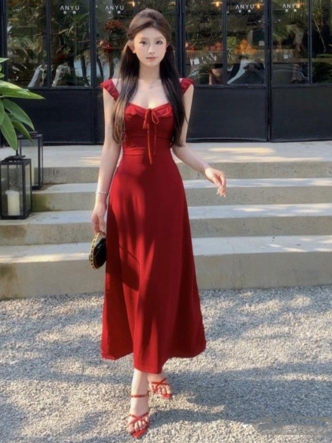 French Style Burgundy Backless Summer Dress for Women - Elegant, Exquisite, and Perfect for Beach Vacations