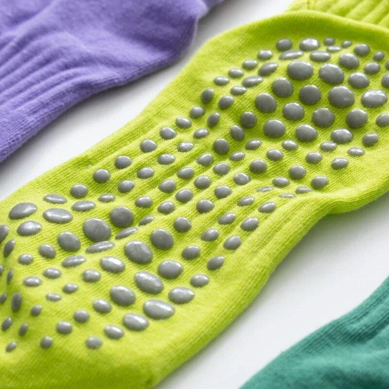 Neue feste Farbe, einfache, rutschfeste, atmungsaktive Yogasocken, Pilatessocken für Damen, Indoor-Tanz, Fitness, Gymnastik, Training, Sport-Socken