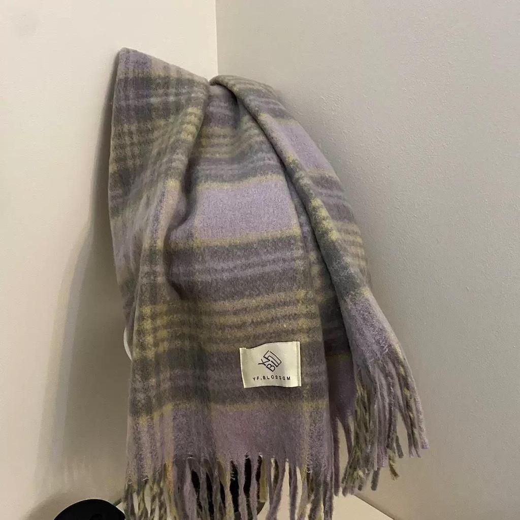 Korean Style Imitation Cashmere Plaid Scarf - Women's Warm, Thick, and Versatile Neck Warmer for Fall and Winter.