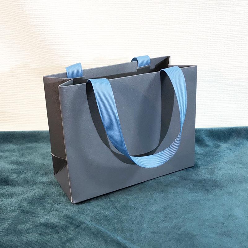 Octagonal Velvet Jewelry Gift Box with Gold Foil Lace for Rings, Pendants, Bangles, and Bracelets