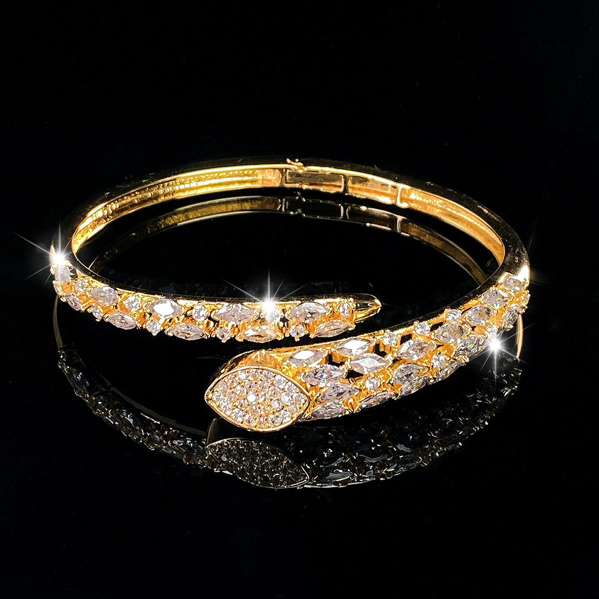 European and American Super Shiny Women s Bracelets, Luxurious, High-end and Versatile One  Size(18CM~21CM)