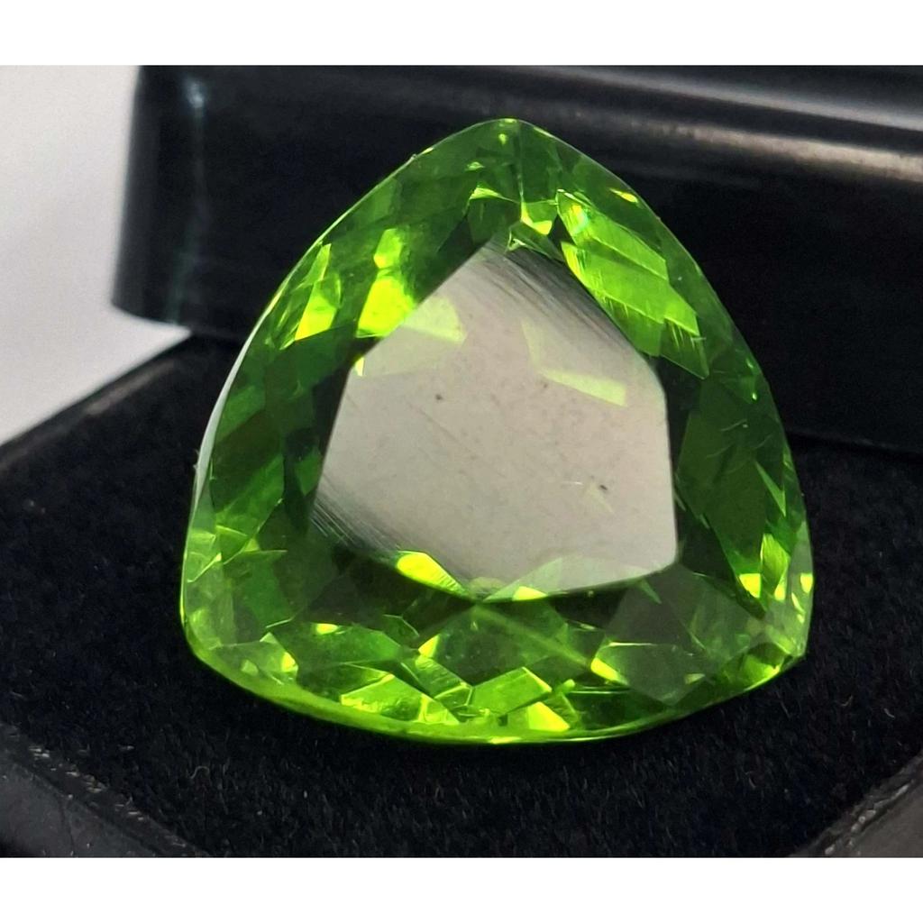 Péridot Vert Naturel Coupe Brillant 14-16 Carats Pierre Précieuse Libre Certifiée Fabuleuse