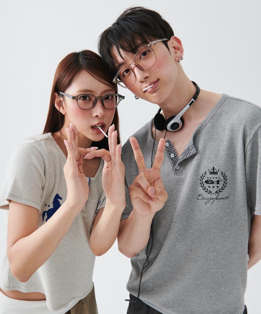ESCAPEFROM [Escf X Hot Today] Heritage Horse Waffle Henley Neck Short Sleeve T-Shirt Gray