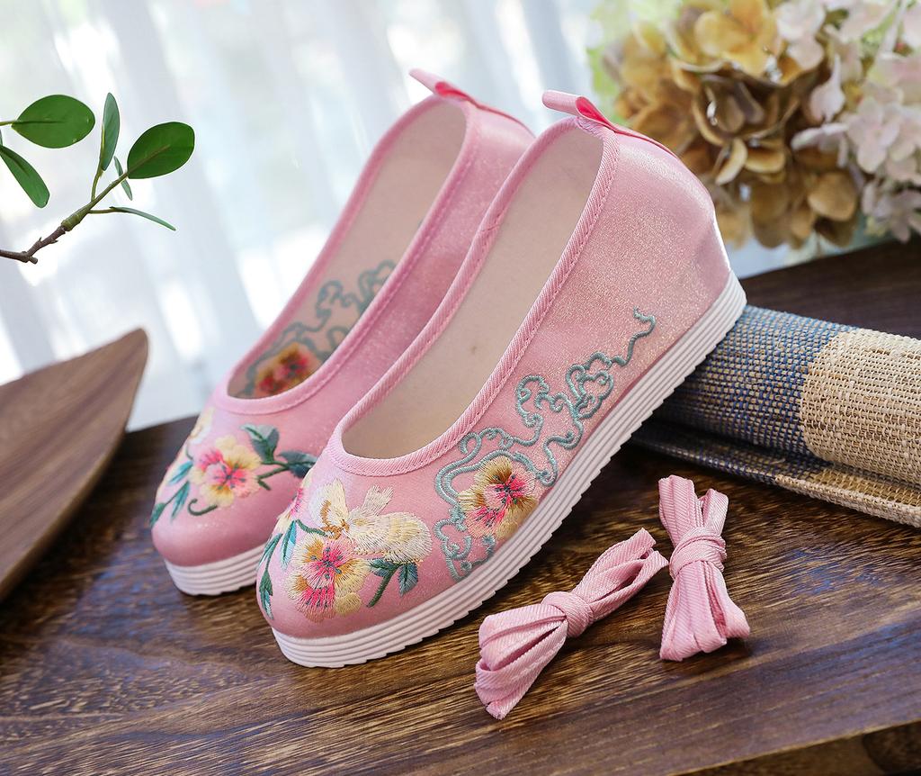 Fashion Inner Height Increasing Wedge Shoe Women Ethnic Style Retro Chinese  Round Head Hanfu Wedding Shoes