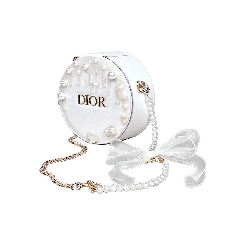 DIOR DIY Style Cosmetic Bag High-end niche Korean style White Cliff Pearl Simple and versatile beige Unisex couple travel shoulder crossbody