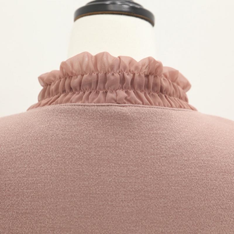 Shiz Madam Chiffon Collar Pearl Metal Blouse T57448