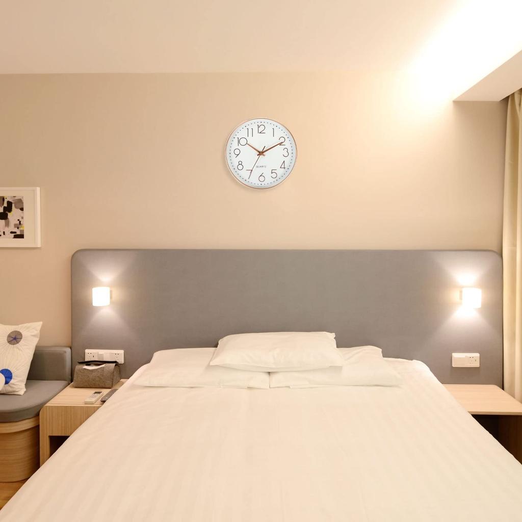 PATIKIL 20cm Wall Clock, Silent, Non-Tickling, Round Wall Clock, for Office, Bedroom, Decorative Use, White & Gold