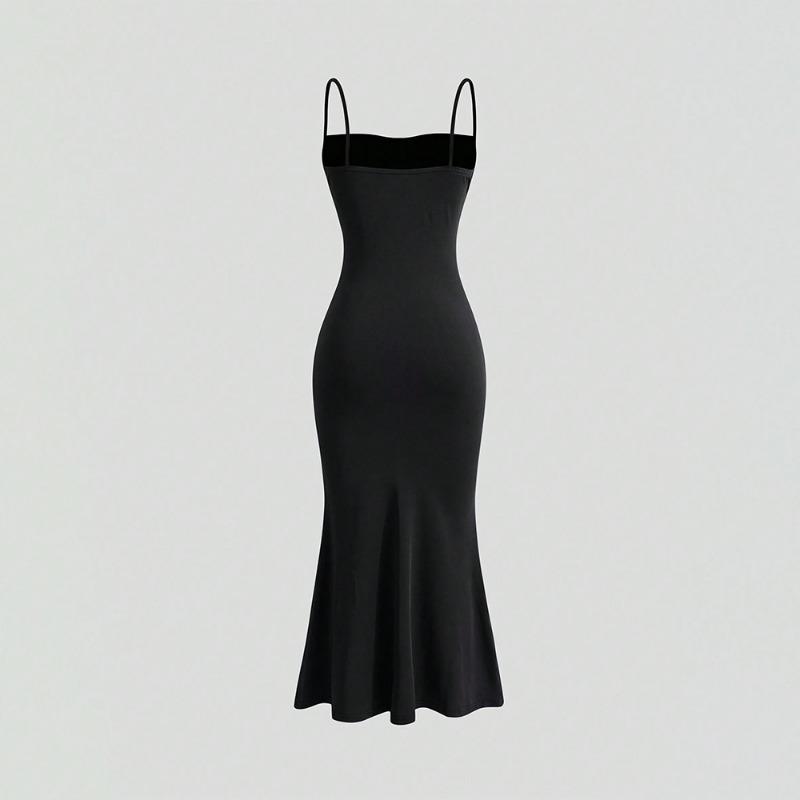 Female Collarless Dress with High Waist Straps and Hips Long Dress