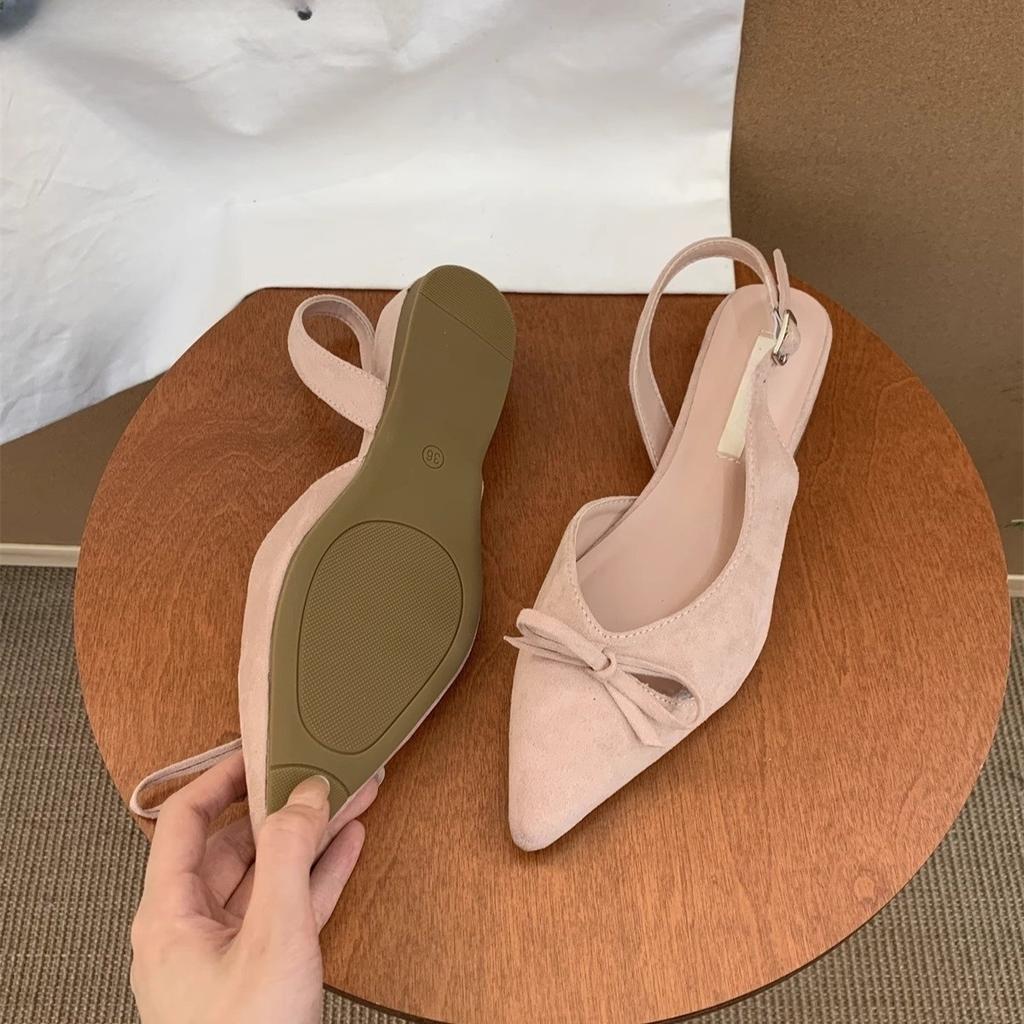 Wunderschöne französische spitze Einzelschuhe Damen Keilabsatz 2025 Frühling und Sommer neu Schleife Fee Retro leere Tasche Kopf Sandalen