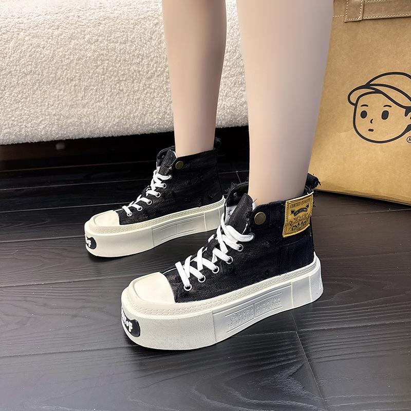 

European Station platform versatile canvas shoes women s summer 2025 new versatile comfortable sports and leisure high-top board shoes 40 чёрный