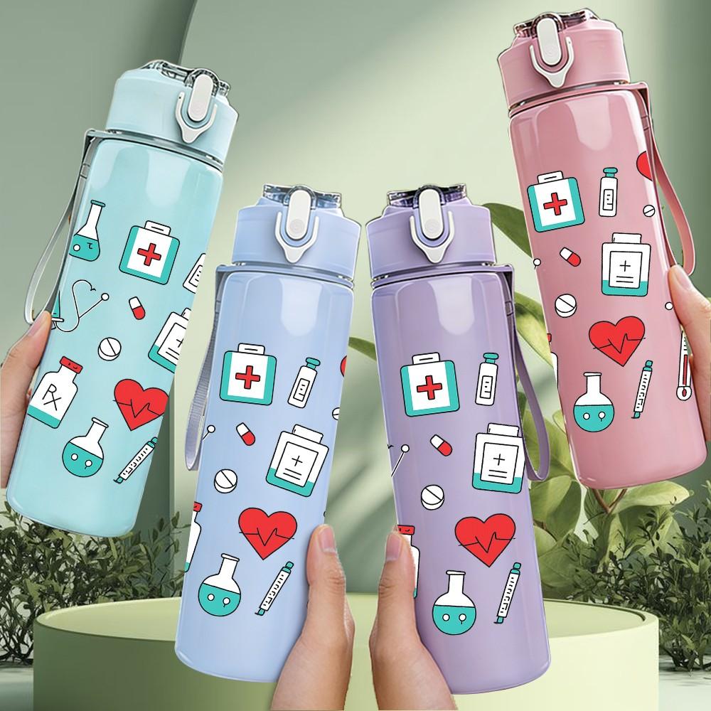 1PC Medical Supply Cute Pattern 750ml Color Plastic Sports Water Bottle Leakproof Flip Straw Lid Suitable for Sports Office Home Use