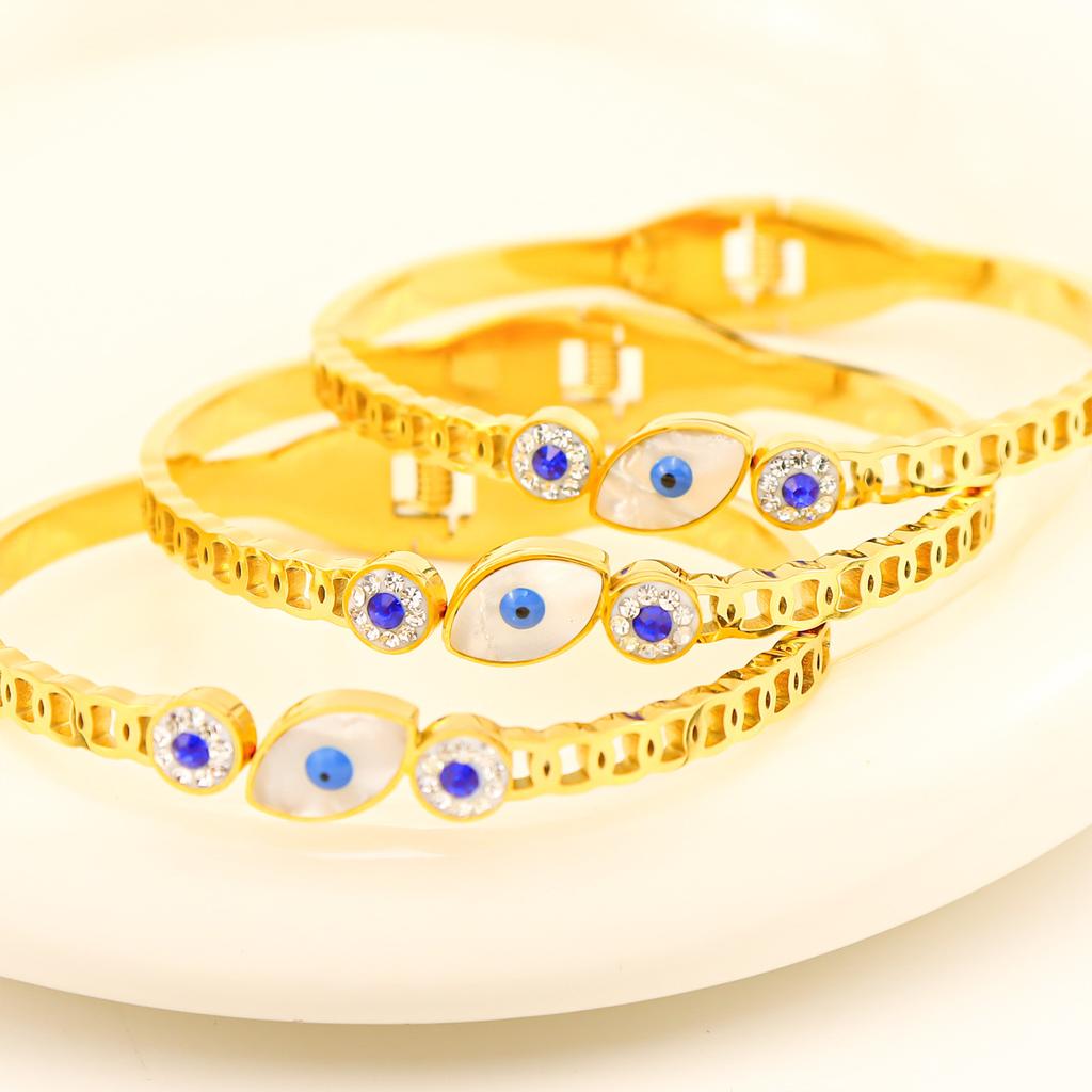 Diamond Shell Eyes Titanium Steel Ladies Bracelet, Stainless Steel Non-Fading Spring Buckle Jewelry