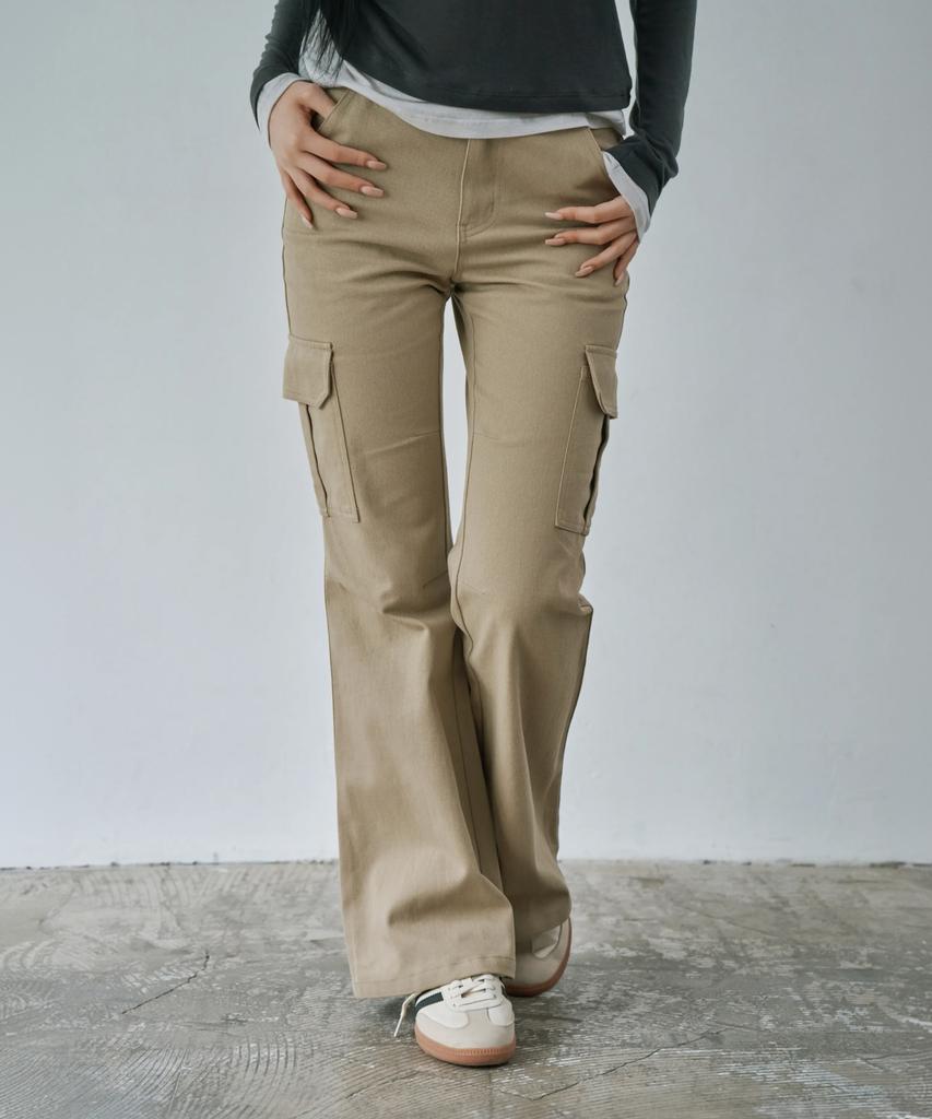 WAARFORWOMAN W1154 D-Ring Cargo Bootcut Pants_Beige