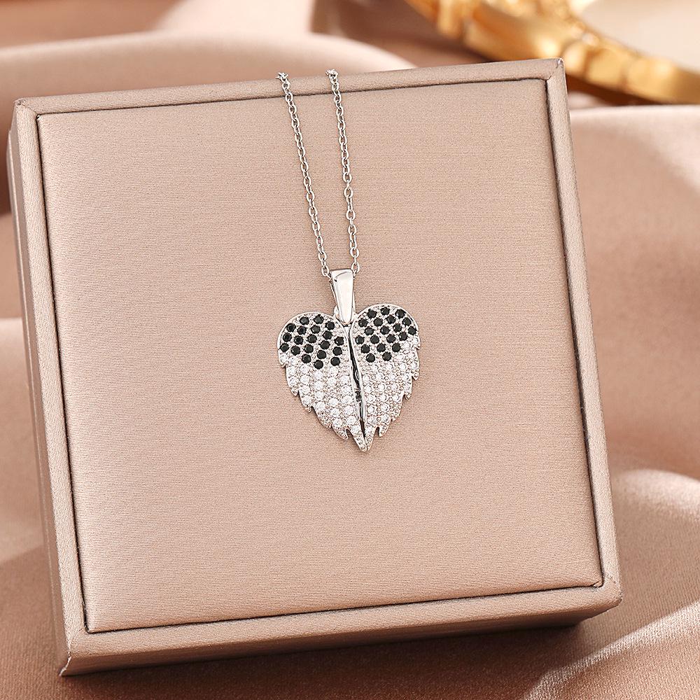 Women's Silver Titanium Steel Necklace with Micro-Inlaid Zircon - Elegant, Durable Clavicle Chain Jewelry