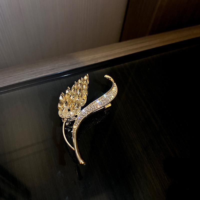 Diamond Wheat Ear Brooch, Dongdaemun, South Korea, Fashionable Tibetan Coat Brooch, Personalized Simple Pin Jewelry, Women