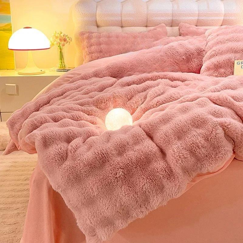 

Plush Four Piece Set Double Sided Warm Coral Fleece Quilt Cover Winter Thickened Soft Bed Sheets Pillowcases Bedding Products 2M 200x230cm 4pcs