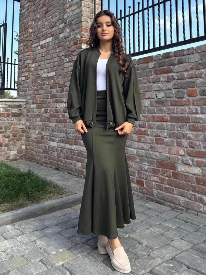 2024 Autumn Casual Solid Color Slim Fit Sweatshirt & Fishtail Skirt Two-Piece Set