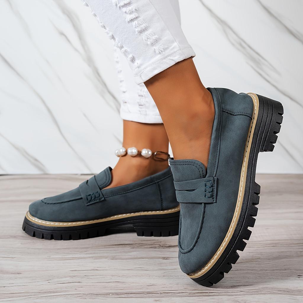 Fashion 2025 New Autumn Loafers Large Size Casual British Style Shoes for Women Chunky Heel Flat Woman Shoes Retro Platform Sneakers
