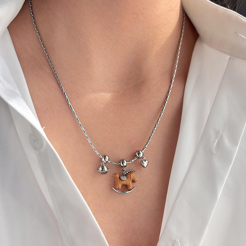 New Chinese Wood Pony Pendant Necklace Retro Temperament Versatile Sweater Chain Natal Year Light Luxury Niche Necklace Women