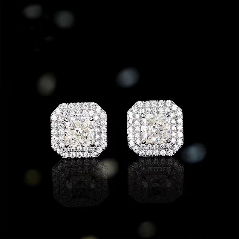 Hui Zhiyi 2023 Bartia Style 925 Silver Simulated One Carat Diamond Pave Earrings