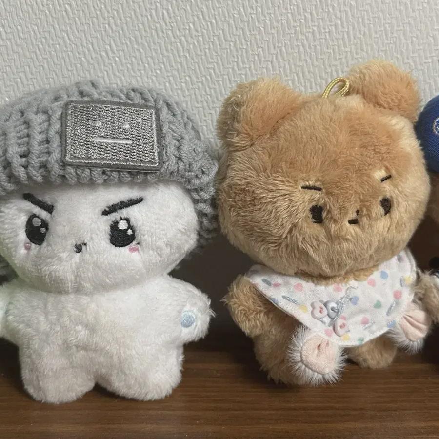 

Кукла Hyunjae от Theboyz Boys Moon Gom