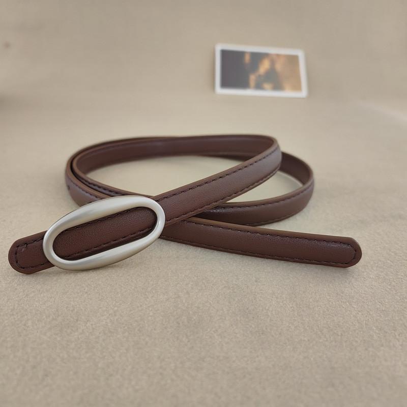 Fashionable Leather Waist Belt For Dresses And Skirts With Classic Buckle Closure