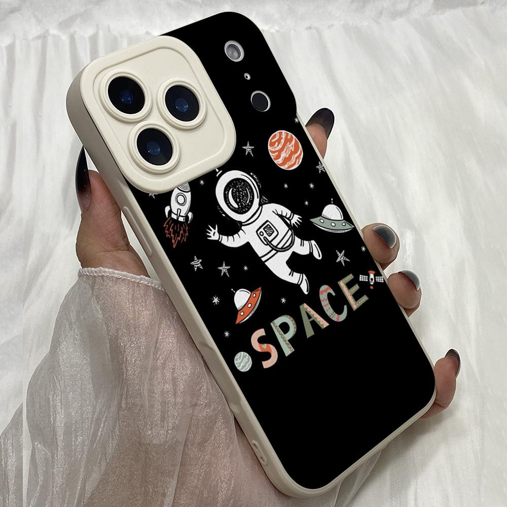 M613 Cute Little Astronaut In Space Angel Eyes Soft Phone Cases for iPhone Samsung Galaxy Xiaomi Rdemi Huawei Honor Infinix Realme Vivo All Model Case