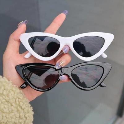 Luxusmarke Designer Cat Eye Sonnenbrille Frau Niedlicher Dreieckiger Rahmen Sonnenbrillen Damen Kleiner Rahmen Brillen