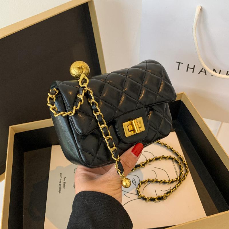 Rhombus Embroidery Thread Small Bag Women's 2025 New Foreign Trend Versatile Chain Messenger Bag Fashion Shoulder Small Square Bag