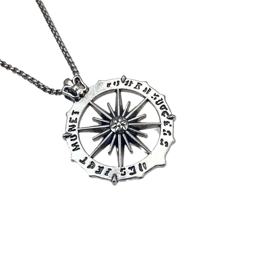 Titanium Steel Hip-Hop Compass Necklace Fashion Hip-Hop Necklace Men'S And Women'S Sweatshirt Chain Stainless Steel Statement Accessories