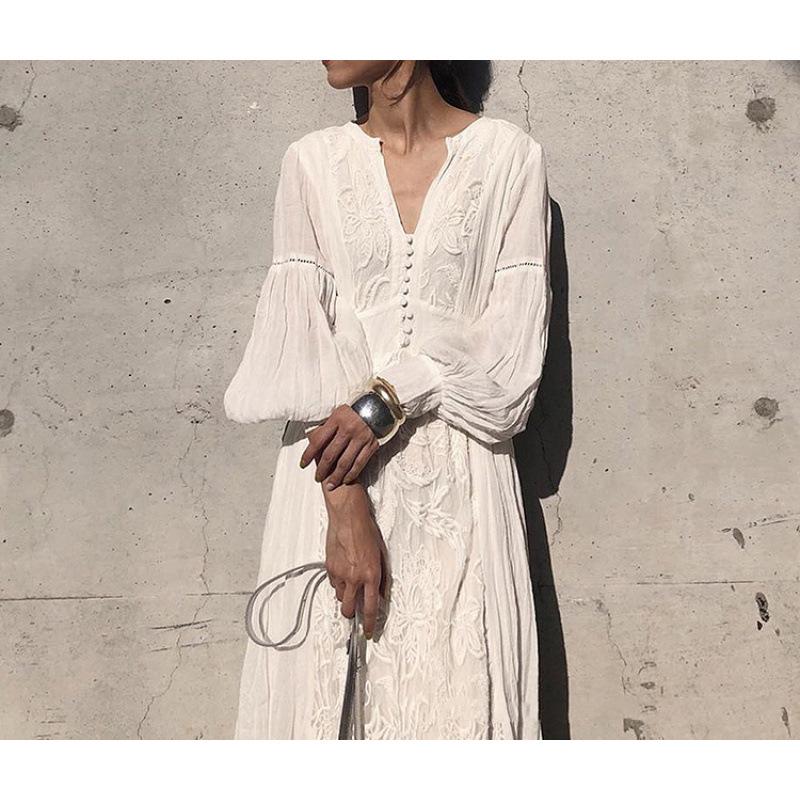 

Ретро 2025 Кружевное Лоскутное Платье Макси с V-образным Вырезом и Вышивкой, Приталенное S белый