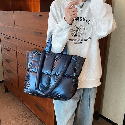 Leichte Daunentasche mit großem Fassungsvermögen, neue vielseitige einfache Baumwoll-Schultertasche für Damen, lässige Tragetasche