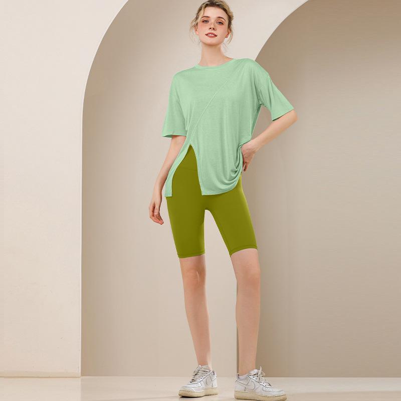 

Женский комплект одежды для йоги 2025 года, быстросохнущий, для трансграничной торговли: Спортивная футболка с коротким рукавом и накидка для пилатеса и фитнеса. L