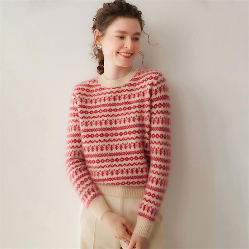 Women's Striped Jacquard Cashmere Sweater - Loose, Slimming Round Neck for Autumn/Winter 2026
