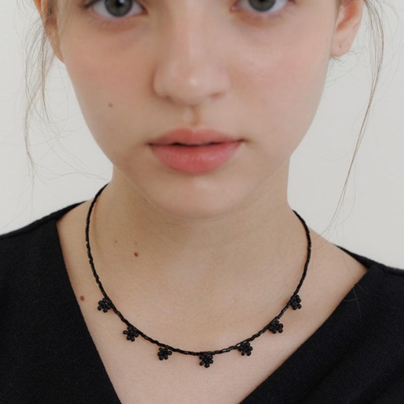 GETMEBLING Fleur Necklace