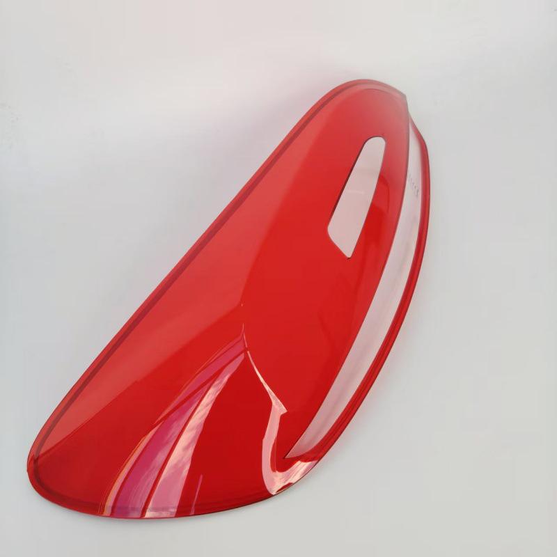 Passt für 2008-2014 Volkswagen Scirocco: Rücklichtgehäuse, Abdeckung für Blinker/Rückfahrscheinwerfer und Abdeckung für älteres Scirocco R-Rücklicht.