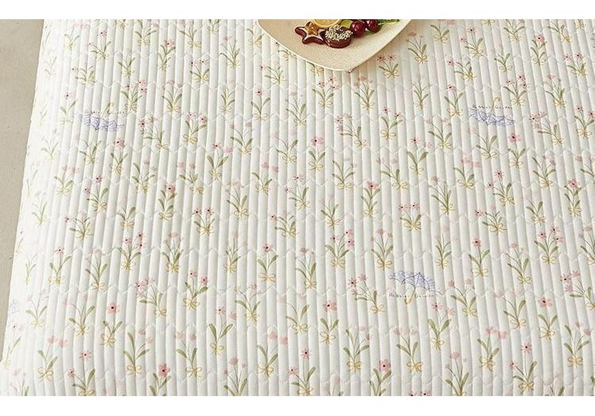 Premium Non-Slip Washable Cotton Quilted Bed Cover for All Seasons