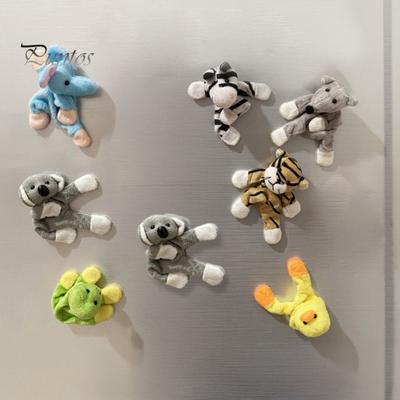 Kreslené plyšové zvířátko Magnet na lednici Plněná zvířecí panenka Magnetická dekorace na lednici Ozdoba do domácnosti, kanceláře, kuchyně, na skříňku