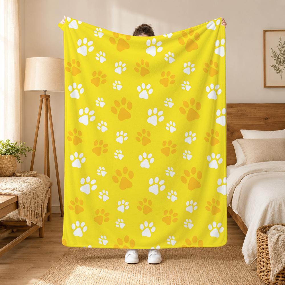 Dog Paw Prints Dog Pattern Throw 240g Flannel Blanket, Suitable for Sofas, Beds, Offices, Exquisite Gift Blankets