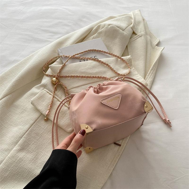 Fashionable Simple and Fashionable Korean Version Drawstring Bag for Women In Spring and Summer New High-value Crossbody Bag Bucket Bag for Women