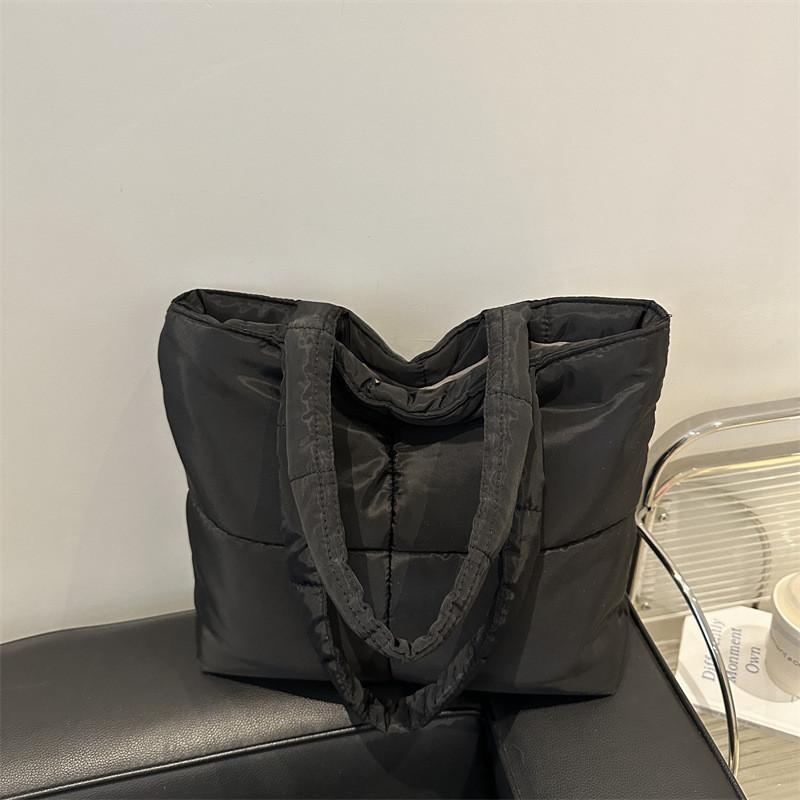 

Fashionable Medium Size Tote Bag In Black White Pink And Khaki Perfect For Daily Outings