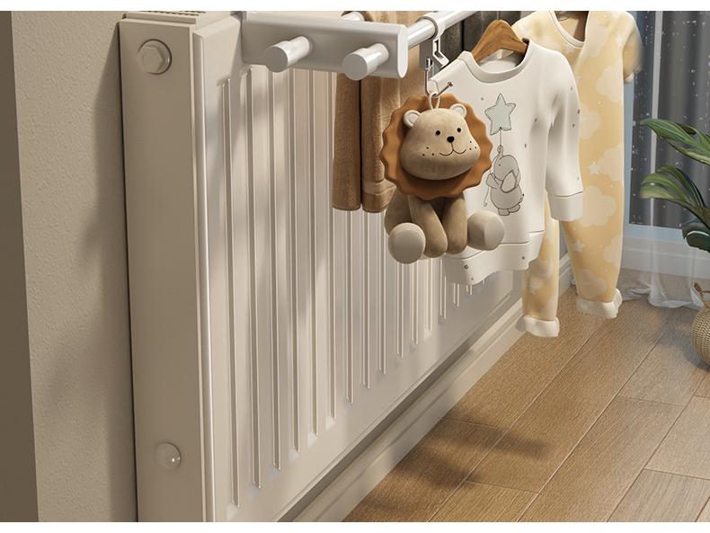 Stojak do suszenia i przechowywania ubrań na kaloryfer z haczykami