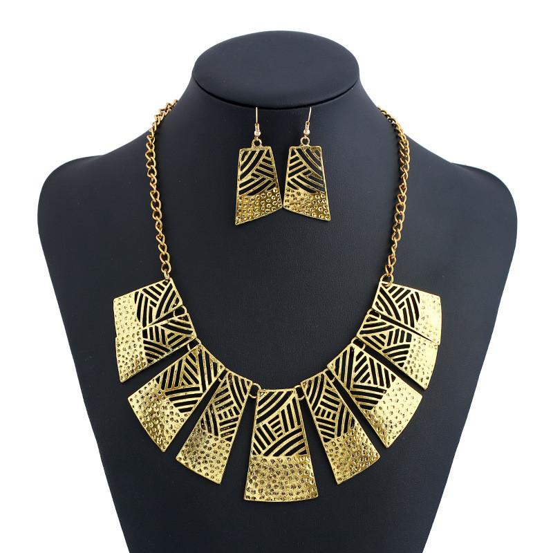 Alloy Unisex Vintage Necklace With Openwork Design Chain For Special Occasions