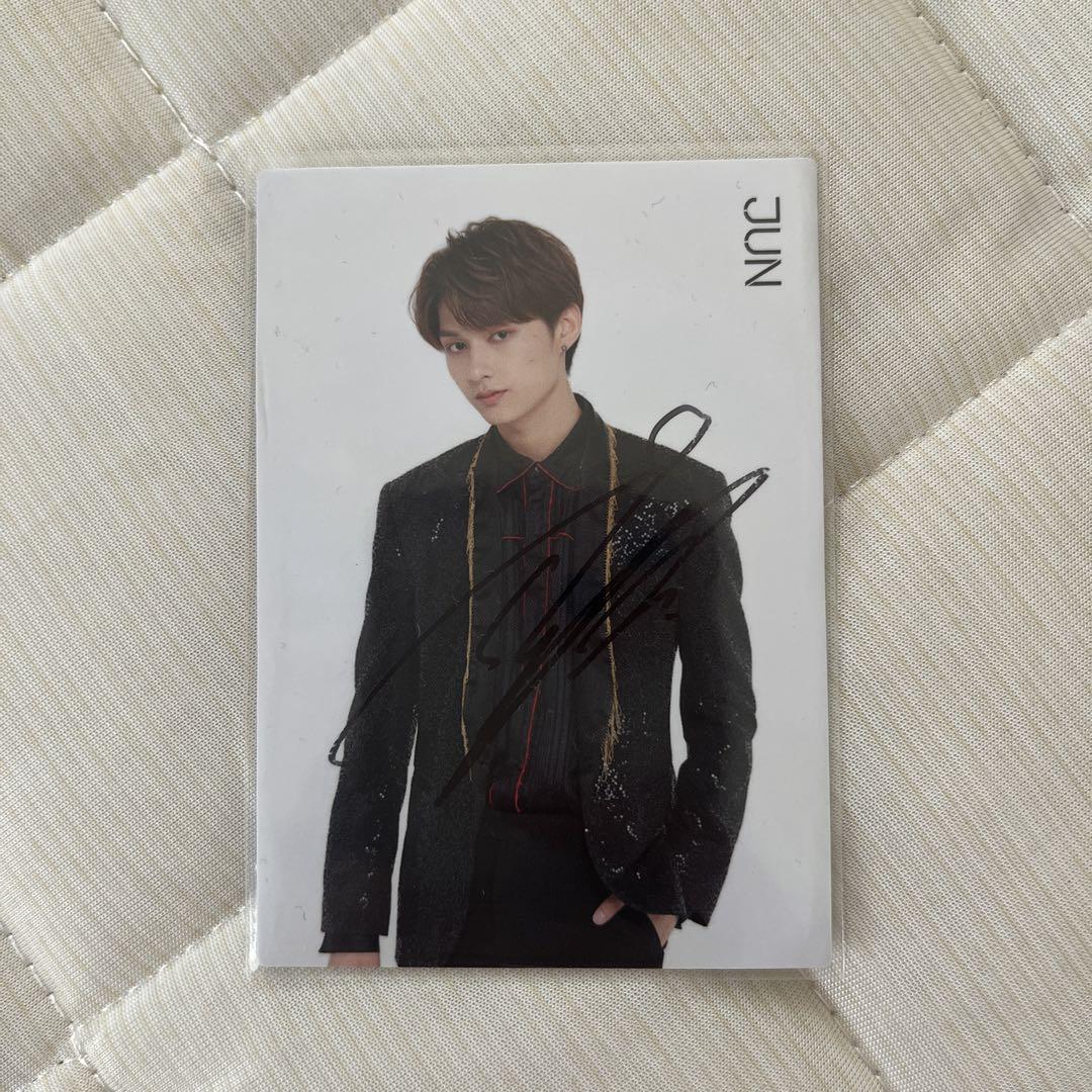 

[USED] Seventeen Jun autographed trading card