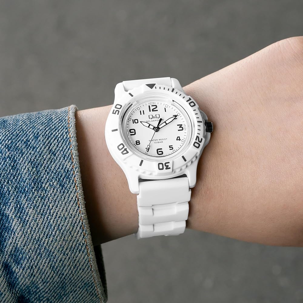 Citizen Q&Q Analog Solar Watch 10 ATM Water Resistant Rubber Strap E02A-003VK Men's White