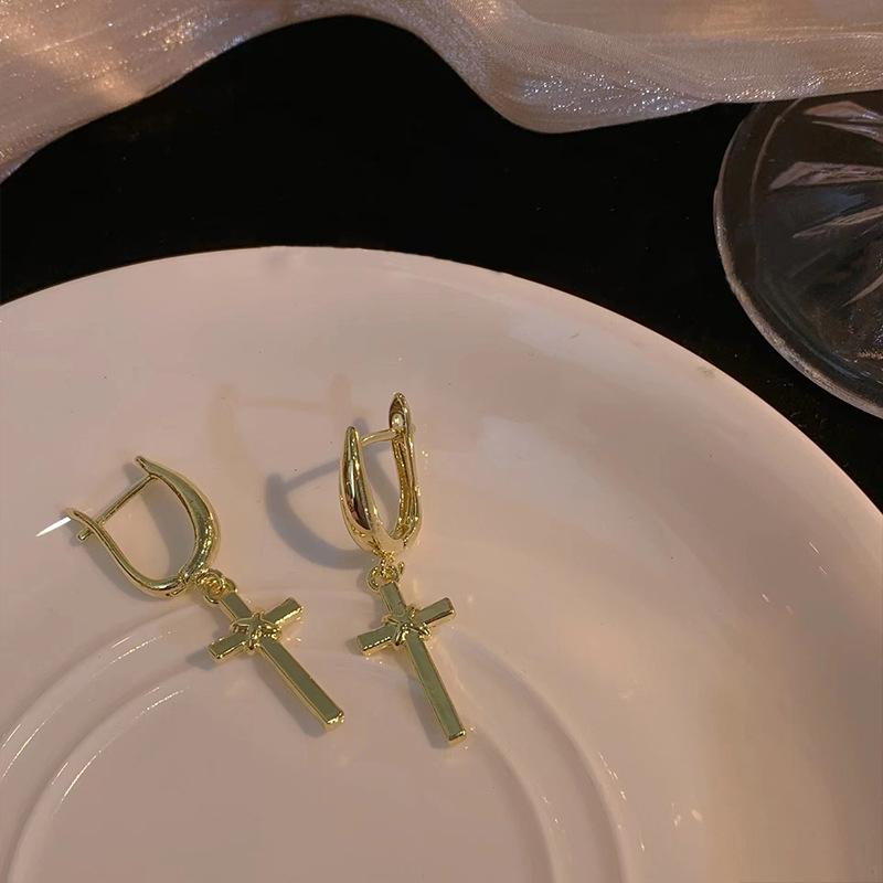 

Новые персонализированные серьги-подвески с крестом, модные и минималистичные пряжки для ушей в стиле хип-хоп для мужчин и женщин